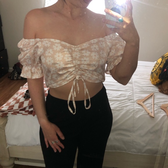 SATIN FLORAL CROP TOP - Picture 3 of 3